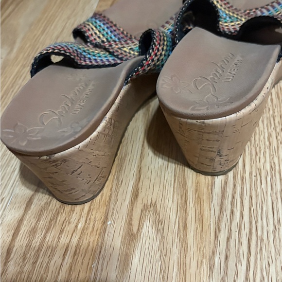 Skechers Beverly Delighted
Womens Luxe Foam Rainbow
Woven Open Toe Sandals - Picture 7 of 9